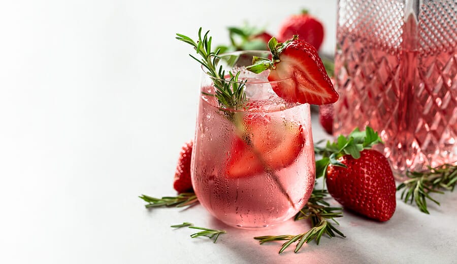 mixology courses - strawberry cocktail